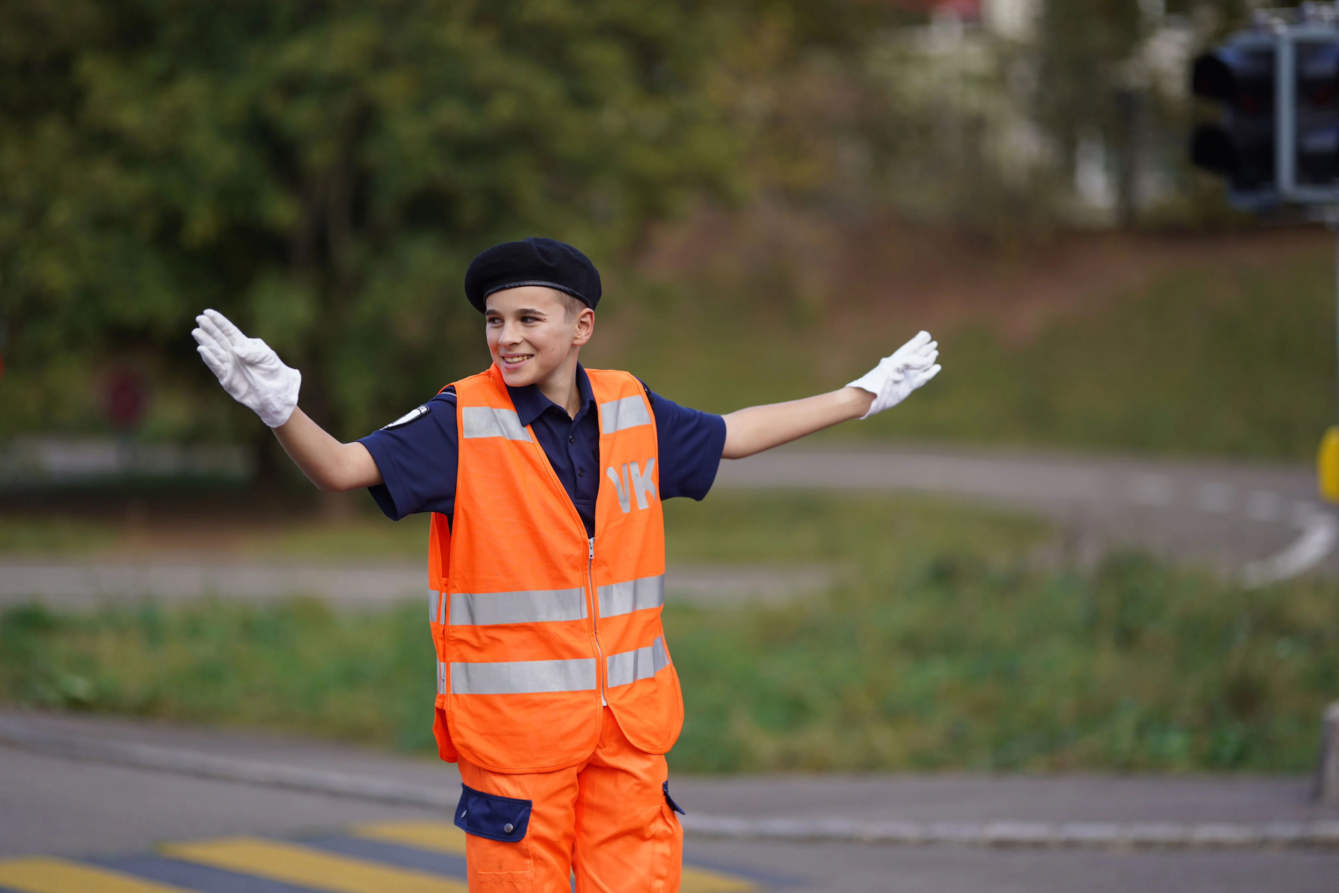 Verkehrskadett am Zebrastreifen — Gesicht, Verantwortung